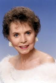 Loretta Stark's Instagram, Twitter & Facebook