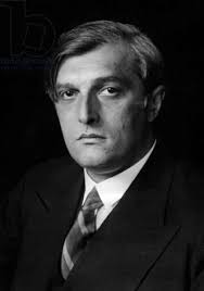 RICHARD STRAUSS, THE CONDUCTOR [from HANS HOTTER MEMOIRS 2006] Only a short  road leads from Clemens Krauss to Richard Strauss when I sang Jokanaan in  new SALOME in Munich 1937,KRAUSS conducting. Right