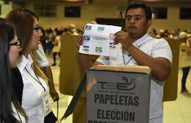 La realización del sorteo para conocer el lugar que ocuparán las banderas de los partidos y coaliciones en las papeletas de votación, está contemplado en el artículo 186 del código electoral. Sabe Cuales Son Las Papeletas De Votacion Para Las Elecciones Del 28 De Febrero En El Salvador Diario El Salvador