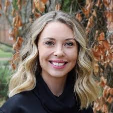 Allyson Mcgee's Instagram, Twitter & Facebook