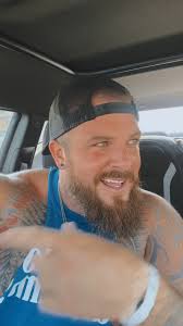 Don’t you call my phone #Kentucky #notcalifornia #letsgobowling #bearded  #BeardGang #gym