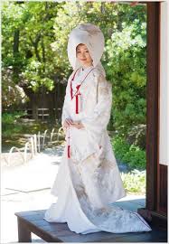 Desain baju kebaya pengantin terbaru. 10 Busana Pengantin Tradisional Dari Berbagai Negara Di Dunia Facetofeet Com