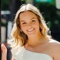 Jenna Overton's Instagram, Twitter & Facebook