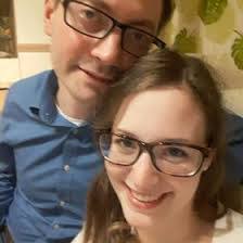 Lisa Dinges's Instagram, Twitter & Facebook