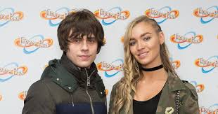 A gallery of british model roxy horner taken from her instagram account. Jake Bugg Talks About Life With Model Girlfriend Roxy Horner Cooking Skills And Being Santa At Intimate Notts County Gig Nottinghamshire Live