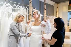 Einfache shop suche, versandhäuser|einkaufsführer|internet shop/marktplatz |internethandel thematisch sortiert. Traumhafte Hochzeitskleider Von Ella Deck Couture Hamburg