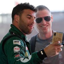 Keselowski plays repair man in rush to fix Daytona 500 car