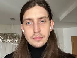 Eu quero declarar todo o meu apoio ao brilhante, corajoso e necessário  Felca!