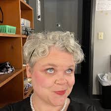 Best chocolate chip pizza . Delivery a plus!