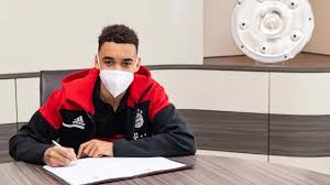Sportinforma · i liga · 30 dez 2020 08:23. 18 Year Old Jamal Musiala Commits Future To Bayern Munich With New Five Year Contract Photos