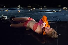 Драма, 1 ч 30 мин норвегия, дания, швеция • йоаким триер. Renate Reinsve Trondelag Teater