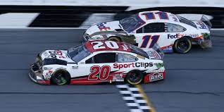 (including clash & duel race) p4 in the clash, p3 in duel 2, p10 in the 500, & p9 at vegas. Busch Clash In Daytona Erik Jones Siegt Nach Reichlich Crashs Und Chaos