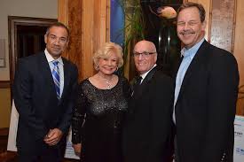 Aging in Paradise hosts enchanting evening