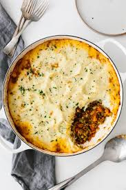 Many different ways have evolved in which to make the shepherd's pie. Shepherd S Pie Recipe An Easy Classic Downshiftology