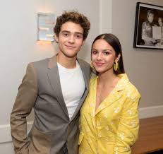Disney+ star olivia rodrigo released the song drivers license, and now it's all going down. Zfp89jqqmxm3pm