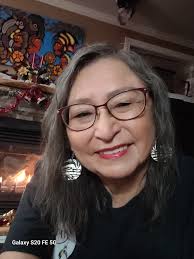 How fast a year goes by! This week, chillcouture 2024 FASHIONISTA Lyn Kay  is our guest, along with Chilliwack Mayor Ken Popove,