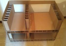Un Meuble Avec La Methode En Boitage Emboitage Ou Embourdage Rangement Carton Etagere En Carton Meuble En Carton