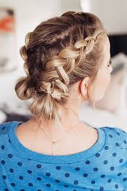 Editor february 24, 2018 hairstyles no comments. Holiday Hairstyles For Short Hair Poor Little It Girl
