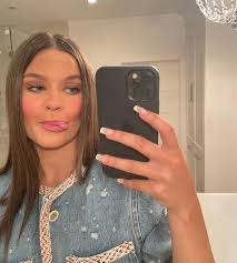 Courtney Mckinney's Instagram, Twitter & Facebook