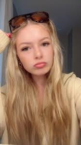 Emily Rust's Instagram, Twitter & Facebook