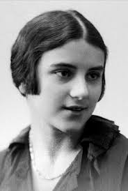 86 1916 portrait photographs of women Images: PICRYL