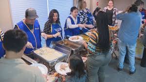 Thanksgiving dinner in bay point: Annual Thanksgiving Dinner Provides Hot Meal To Edmontonians It S Absolutely Mandatory Edmonton Globalnews Ca