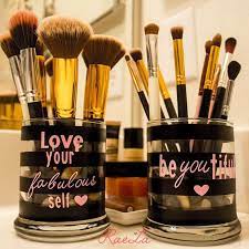 Manchmal ist es nur eine kleinigkeit, die und dann kam ben. Ich Schatze Ich Fuhle Mich In Letzter Zeit Schlau Mit Einem Anderen Handwerk Fur Dich Ich Habe Ei Diy Makeup Storage Diy Makeup Brush Holder Diy Brush Holder