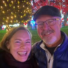 To say that something is straight out of a Carl Hiaasen novel is by now  only a slightly less clichéd way of saying that truth, especially in  Florida, is stranger than fiction.