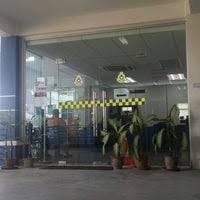 Uncle kentang melahirkan penghargaan terhadap anggota di balai polis sungai buloh kerana 'menyelamatkan' keluarga kecil seorang wanita india kesian. Balai Polis Sungai Buloh 54 Visitors