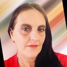 Wendy Stuckey's Instagram, Twitter & Facebook