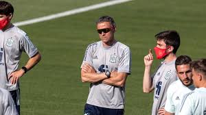 Selección española de fútbol ) reprezentuje hiszpanię w międzynarodowych rozgrywkach piłkarskich mężczyzn od 1920 roku. Euro 2020 Hiszpania Powolala Tylko 24 Pilkarzy Polsat Sport