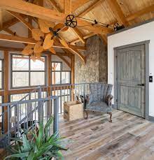 Traditional ceiling fans can be formal or ornate, inspired by classic architectural styles that can add warmth to a space. Ceiling Fans Horizontal Paddle Fans Vertical Paddle Fans