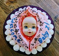 The World S Worst 30 Birthing Cakes Mum S Grapevine Baby Shower Cakes Baby Shower Cakes Girl Shower Cakes