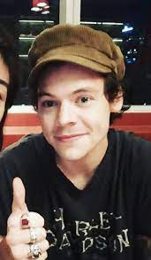 Pin By Honey On 1d Imagines 1d Harry Edward Styles Mr Style