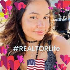 Allison Benge's Instagram, Twitter & Facebook