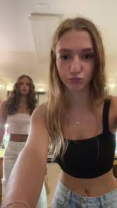 Avery Flood's Instagram, Twitter & Facebook