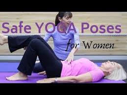 This Physical Therapist Video Shows How To Safely Return To Yoga After Hysterectomy Or Prolapse Surgery An Yoga Poses Exercises After Hysterectomy Hysterectomy