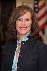 Linda Colbert's Instagram, Twitter & Facebook