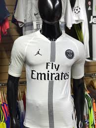 En mayo de 2019, logró un doblete que permitió a los 'reds', derrotados en. Camiseta Psg Blanca Jordan Version Jugador 2018 2019 Futbol De Primera