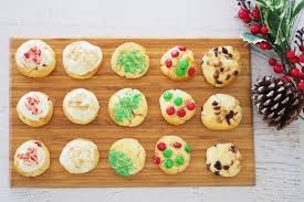 See more ideas about christmas cookies, cookie decorating, christmas baking. Five Christmas Cookies From One Cookie Dough Mix The Organised Housewife