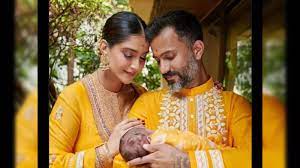 Sonam Kapoor Baby Picture: Sonam Kapoor & Anand Ahuja name baby boy Vayu,  share his first picture - The Economic Times