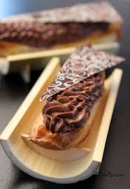 Eclair Au Chocolat Tres Chocolat Eclair Au Chocolat Chocolat Gateaux Et Desserts