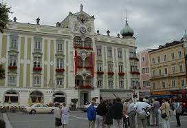 Consulta 1,657 fotos y videos auténticos de lugares de interés, hoteles y atracciones en gmunden de miembros de tripadvisor. Sehenswerte Stadte Sind Steyr Gmunden Linz Salzburg Graz Berghof Sturmgut Hinterstoder