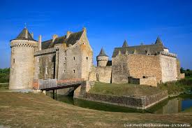 Les Chateaux De Bretagne A Visiter Absolument En 2020 Chateau France Bretagne Sarzeau