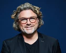 Jon Barrie's Instagram, Twitter & Facebook