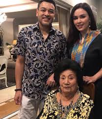 Historical records and family trees related to tunku tunku mudzaffar. Sambut Anniversary Ke 6 Hanya 15 Orang Cp Sarimah Bahagia Sulam Kasih Bersama Tunku Jamie Nona