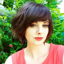 Texture has taken over from curls and that's great news for those of us who used to. Cool Really Cute Short Haircuts All Ladies Should See Haarschnitt Kurz Frisur Dicke Haare Frisur Pony Seitlich