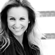 L'équipe — L'Aparté