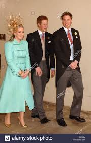 Der nächste nackenschlag für charles und camilla folgte, als elizabeth ii. Royal Wedding Hochzeit Von Prinz Charles Und Camilla Parker Bowles Standesamtliche Trauung Windsor Guildhall Stockfotografie Alamy