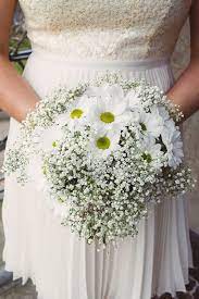 Foxglove By Jenny Packham For A 1920s Inspired Wedding Planned In Just 5 Weeks Love My Dress Uk Wedding Blog Wedding Directory Wedding Bouquets Daisy Wedding Daisy Bouquet